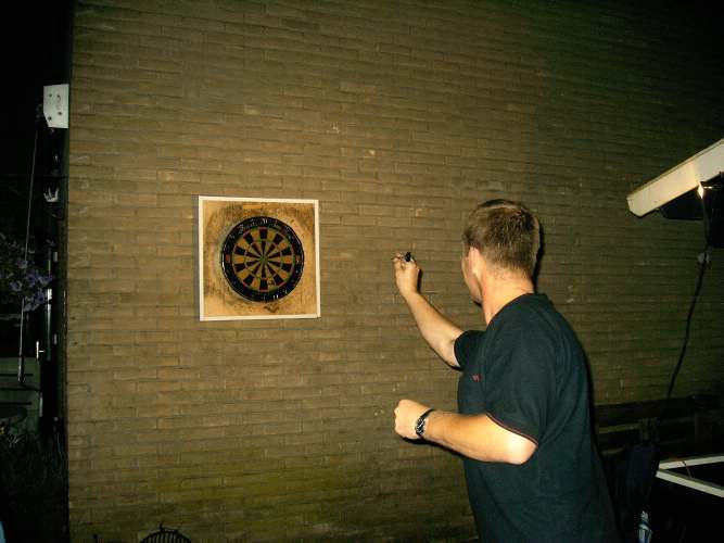 Let's play DARTS!